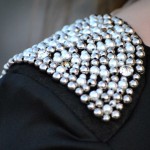 Vestido con aplicaciones en los hombros de Jockey